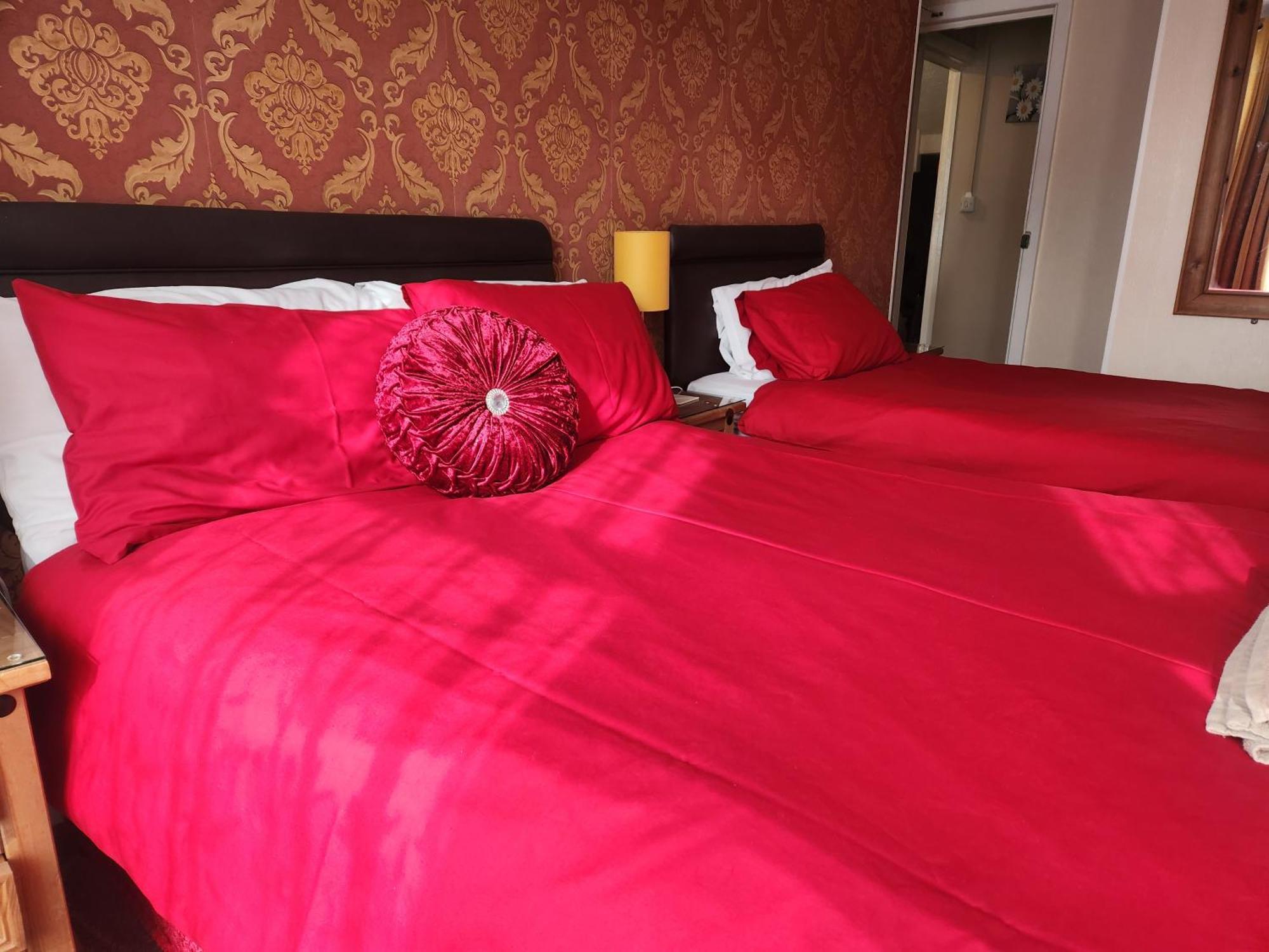 Twin Palms Guesthouse غريت يورماوث المظهر الخارجي الصورة